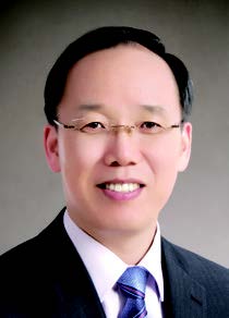 신윤진 목사 사진