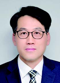 최동욱 목사 사진